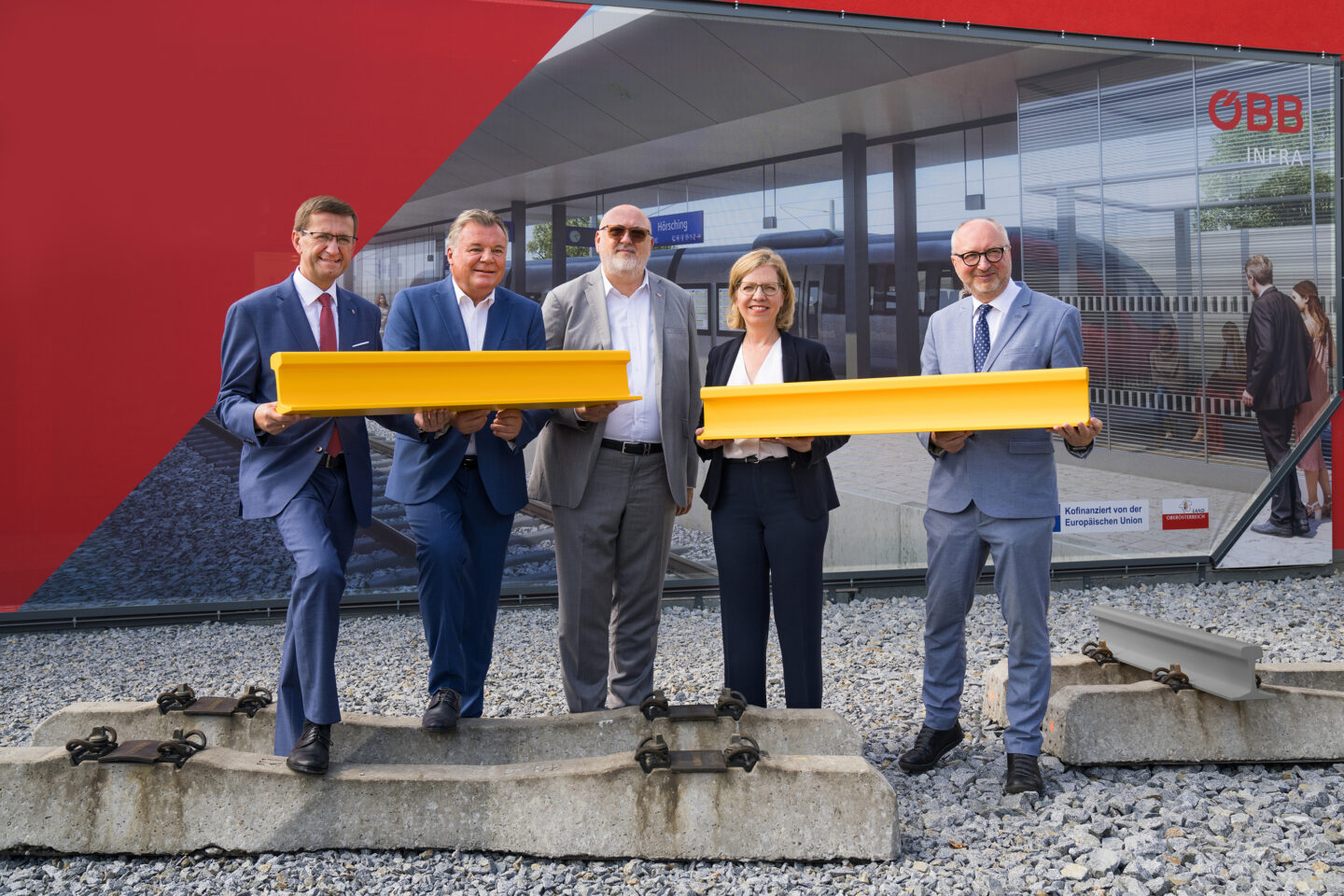 Gruppenfoto zum Spatenstich Linz Marchtrenk