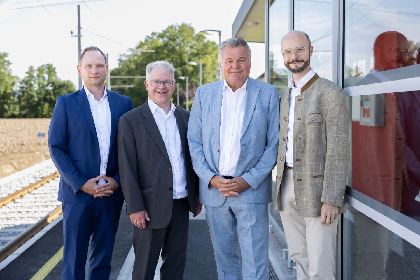 Eröffnung Haltestelle Unterhillinglah